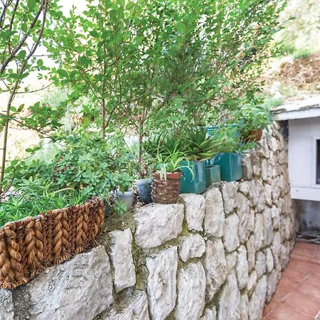 2 Bedroom Beautiful Apartment In Makarska Apartment