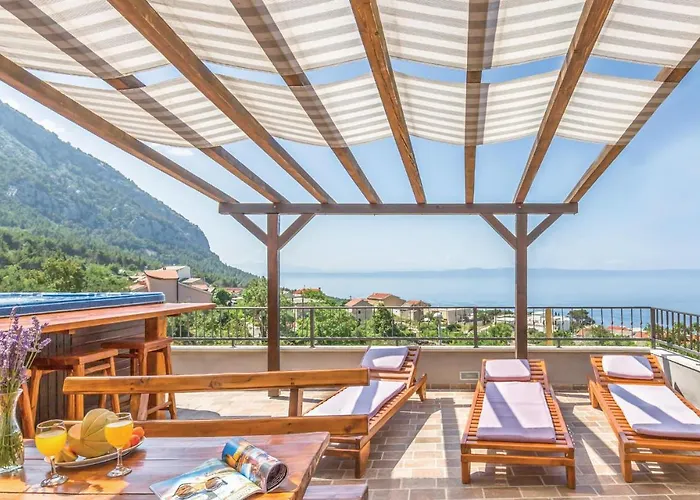 Veliko Brdo Ii Makarska