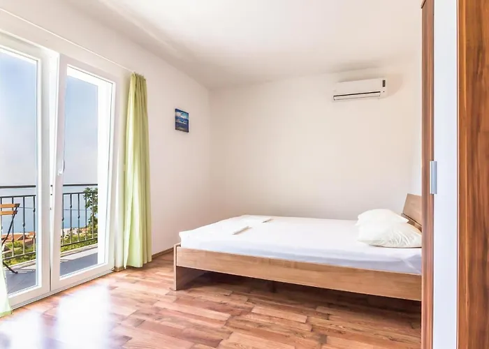 Nyaraló Veliko Brdo Ii Makarska