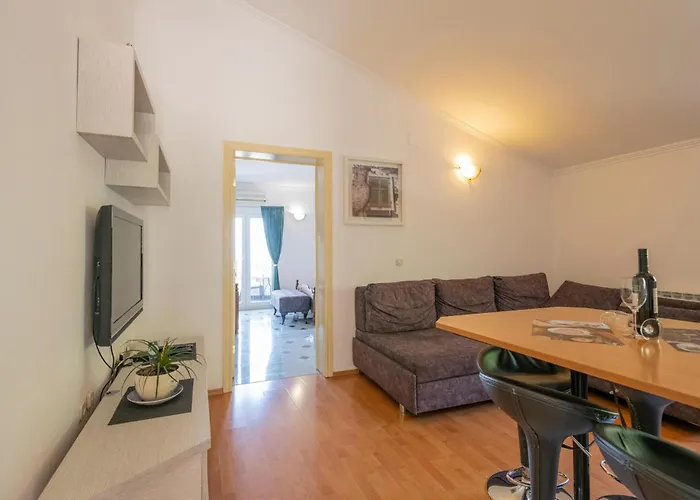 Veliko Brdo Ii מאקרסקה