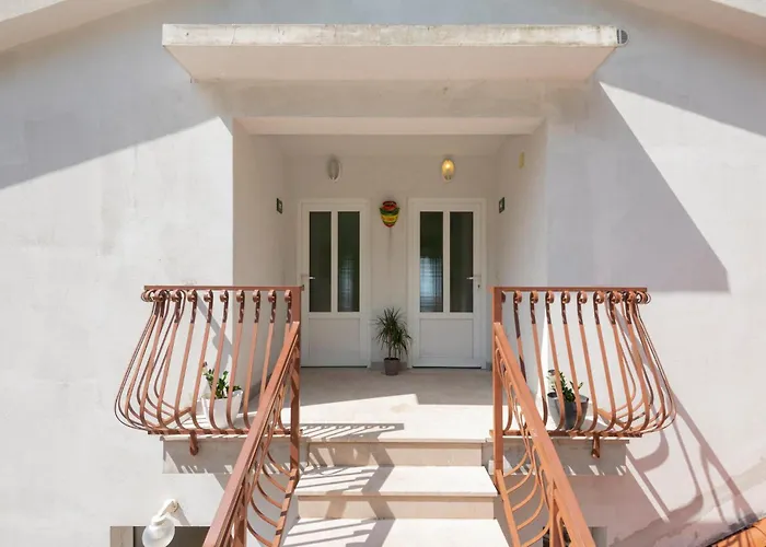 Veliko Brdo Ii Makarska